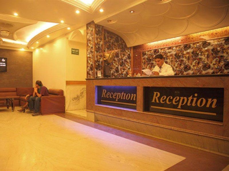 Indira International Inn Yeni Delhi Dış mekan fotoğraf